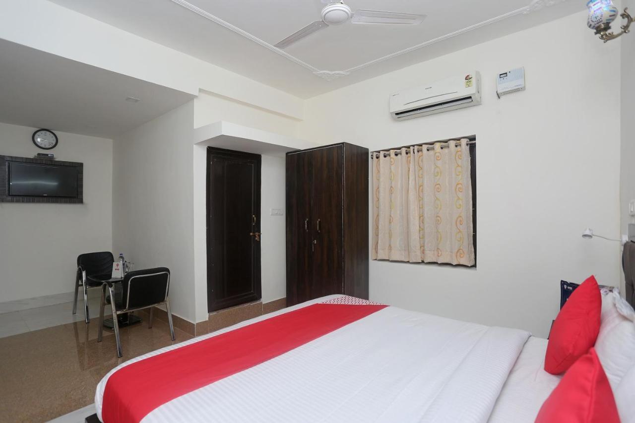 OYO 18301 Hotel A-one Alwar Exterior foto